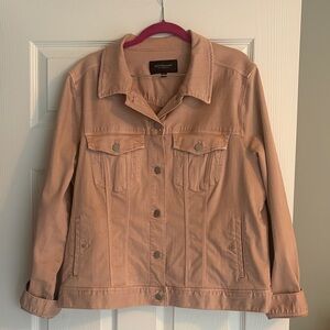 Light dusty pink Liverpool jacket. XXL or XL
EUC Some stretch to fabric
